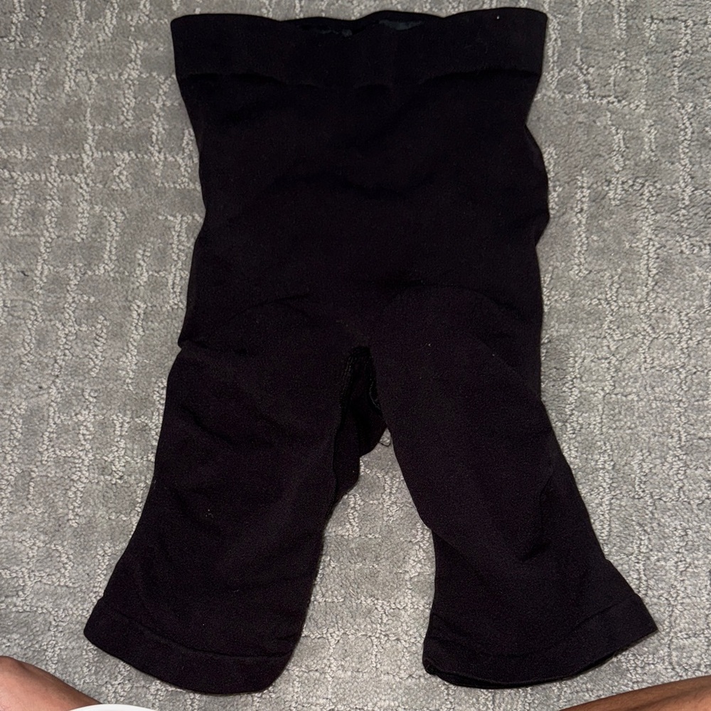 Skims sculpting shorts